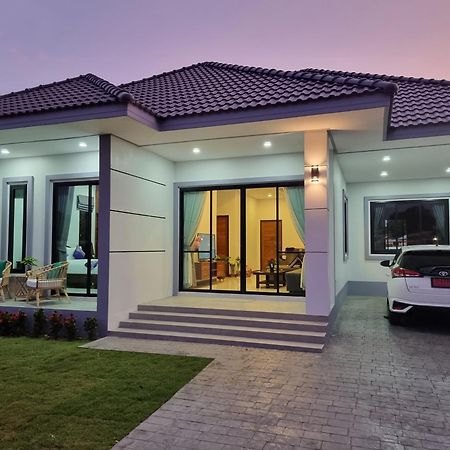 Baan Dalah Buriram Villa Buitenkant foto