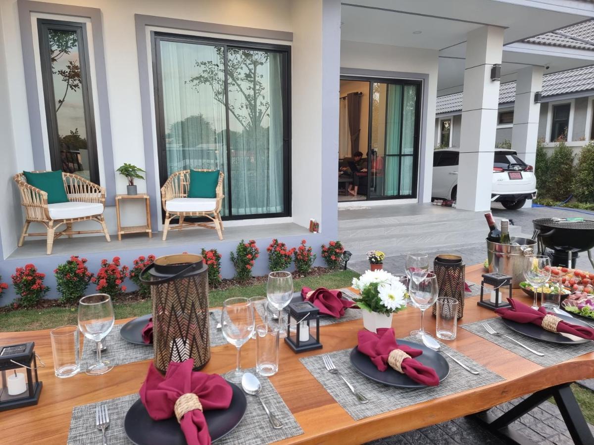 Baan Dalah Buriram Villa Buitenkant foto